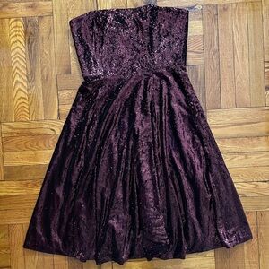 Elegant Sequin Burgundy Dress